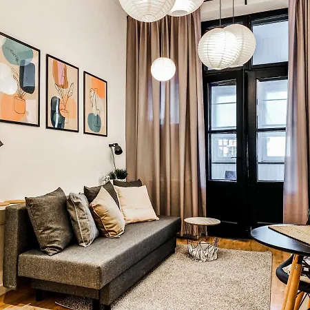 Апартаменты Cozy In The Heart Of Jewish District Краков